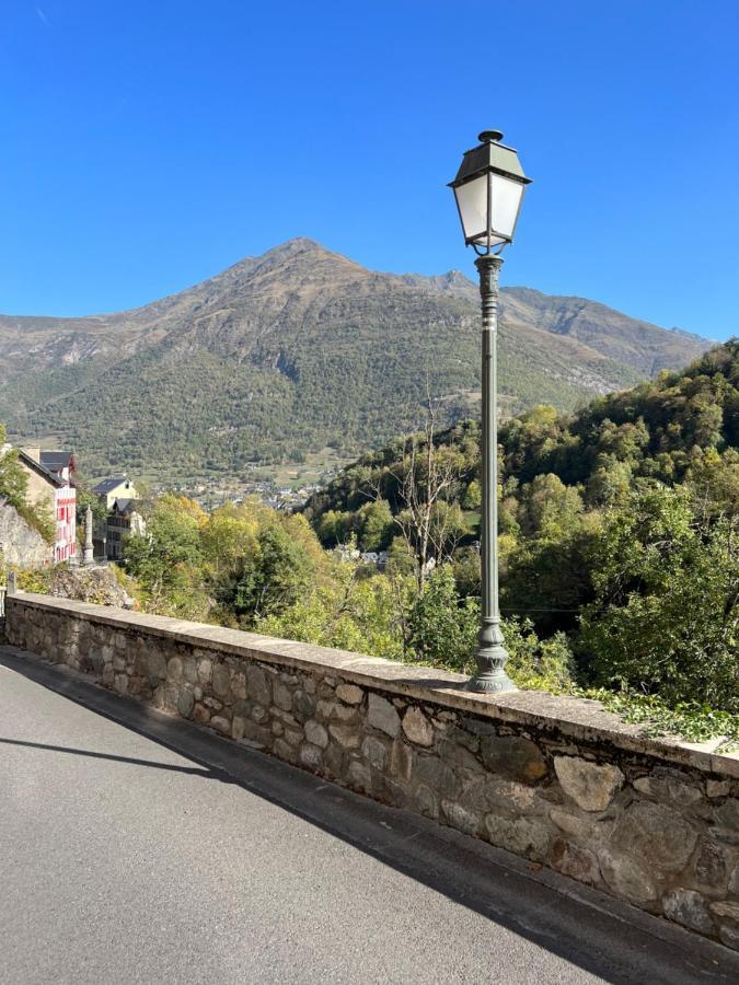 Agreable Appartement Pour Decouvrir Les Pyrenees ลูซ-แซ็ง-โซเวอร์ ภายนอก รูปภาพ