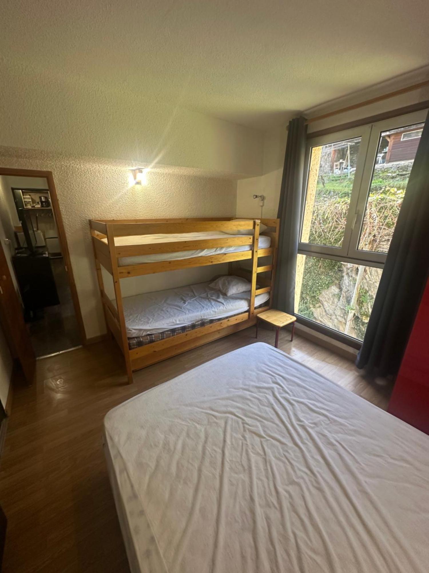 Agreable Appartement Pour Decouvrir Les Pyrenees ลูซ-แซ็ง-โซเวอร์ ภายนอก รูปภาพ