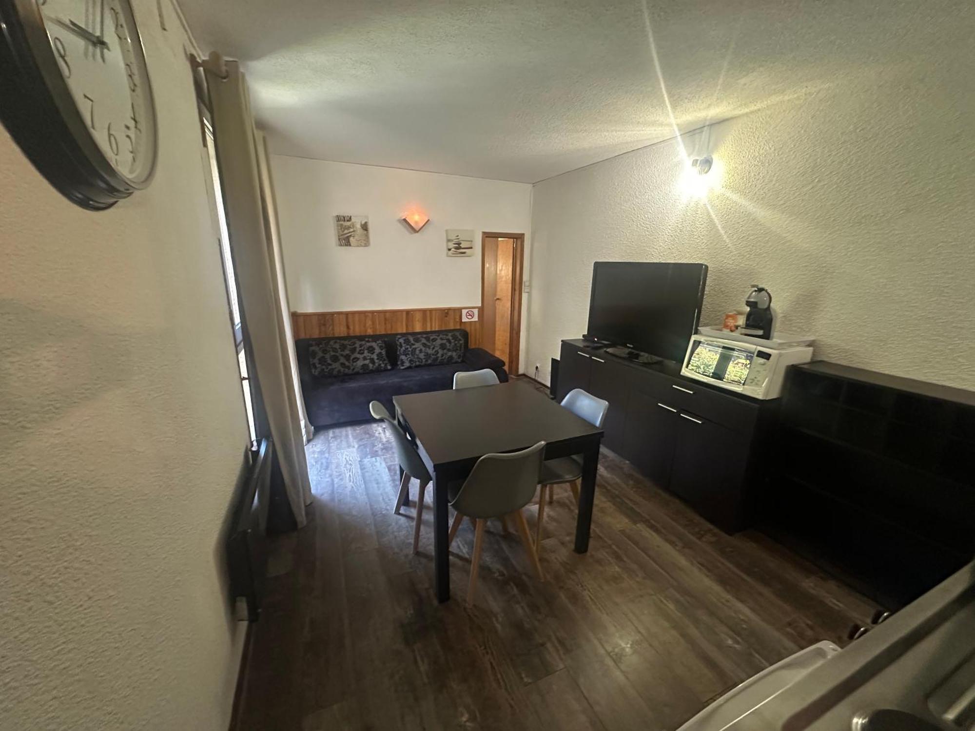 Agreable Appartement Pour Decouvrir Les Pyrenees ลูซ-แซ็ง-โซเวอร์ ภายนอก รูปภาพ